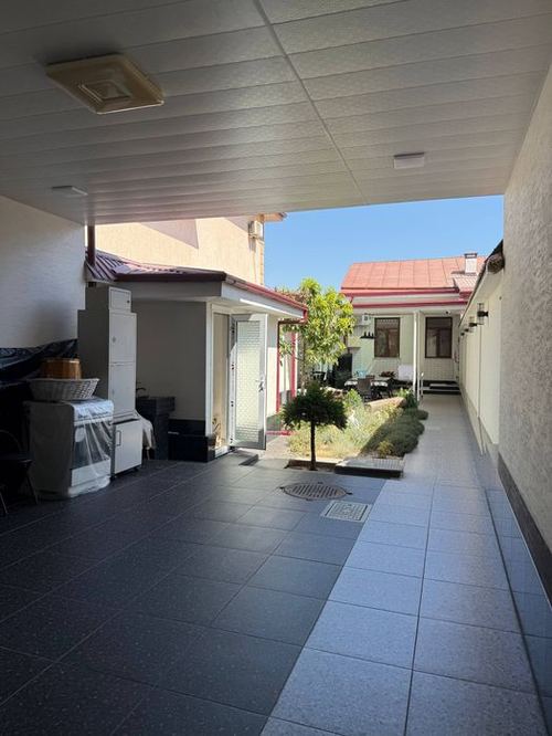 4-room cottage, 300 m²