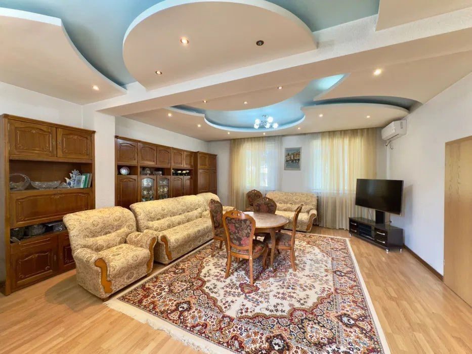 4-xonali uy, 310 m², Toshkent, Mirobod tumani, sotuvga