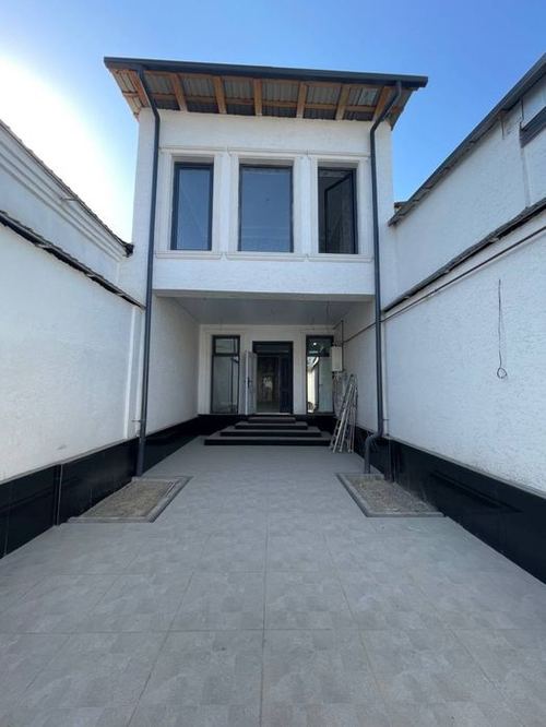 4-xonali uy, 200 m²