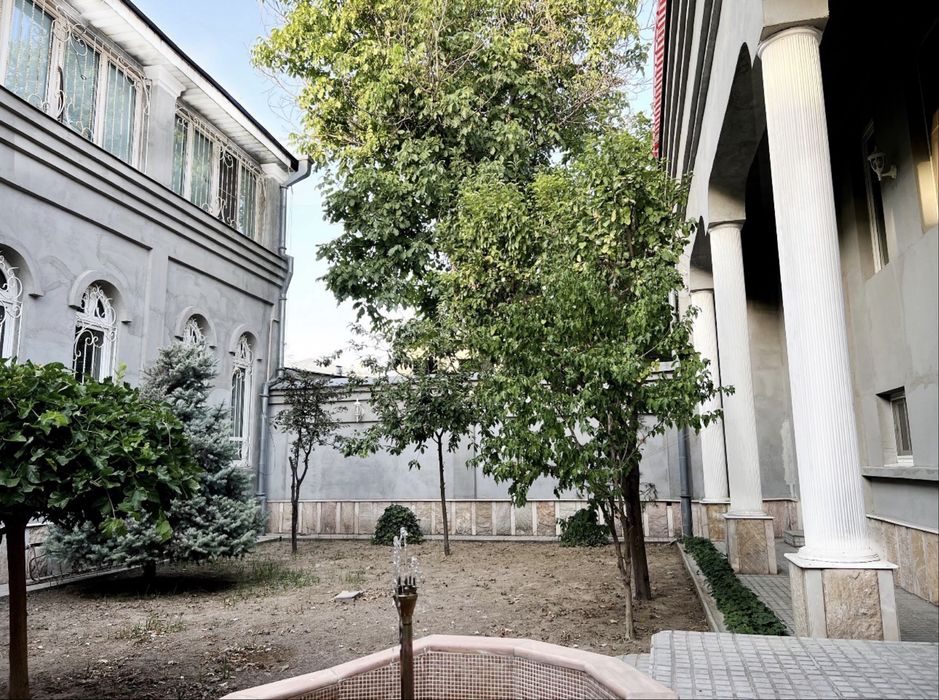 12-xonali uy, 600 m², Toshkent, Mirobod tumani, sotuvga