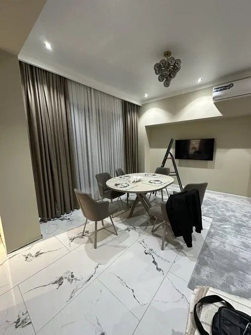4-xonali uy, 320 m²