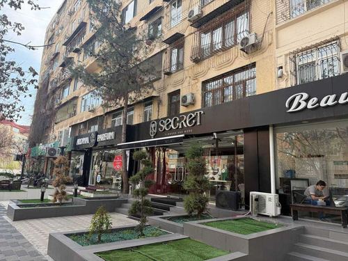 Продается Нежилой помещения улица Кунаева, Гостиница Россия