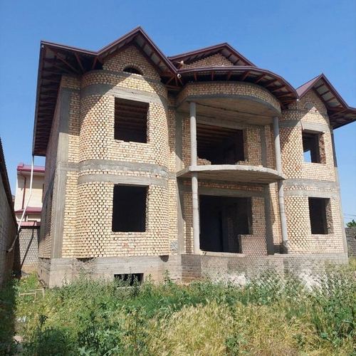 12-xonali uy, 800 m²