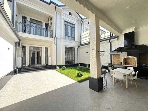 7-room house, 500 m²