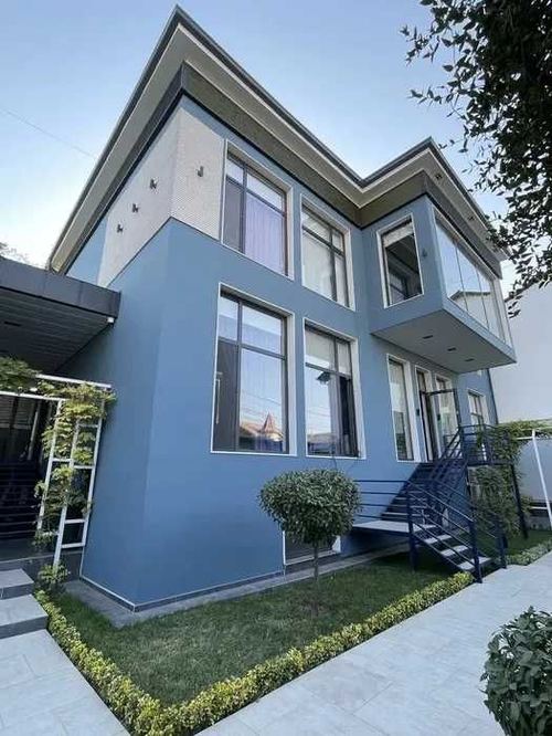 7-room house, 350 m²
