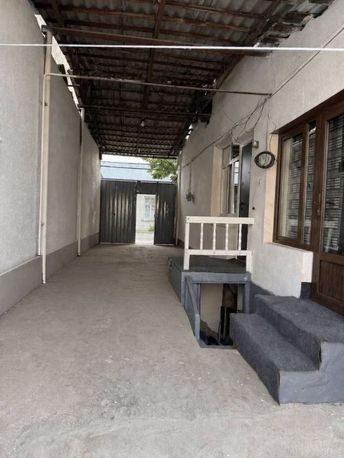 3-xonali uy, 150 m²