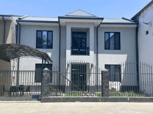 5-xonali uy, 250 m²