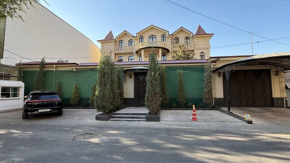 15-room house, 1750 m², Tashkent, Mirabad District, for rent