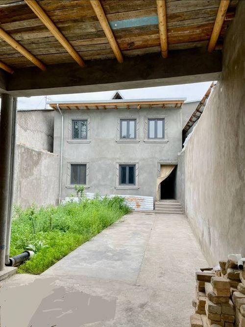 5-room house, 2.5 m²