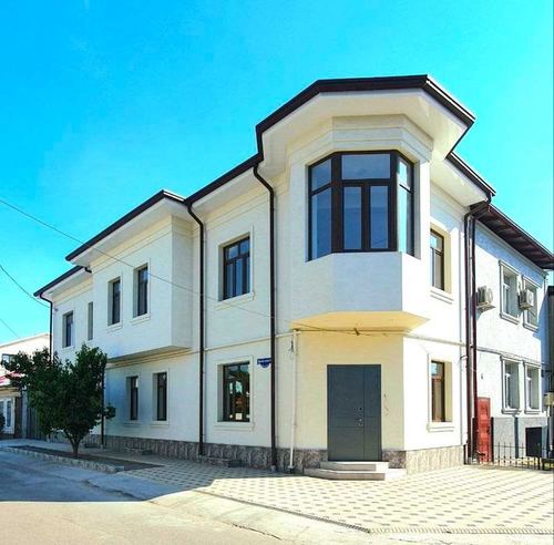 ПРОДАЕТСЯ ЕВРО ДОМ /Здание под ОФИС  2-я лин МИРАБАД САРАКУЛ 340 кв.м.