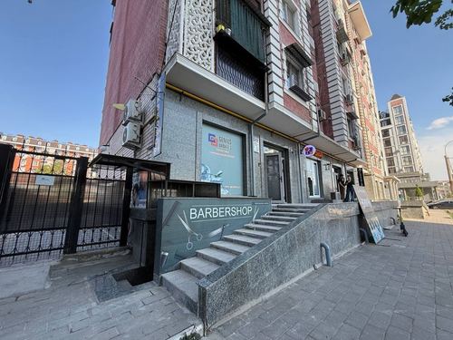 Prime | Жк Greenwich - Продается нежилое помещение вдоль дороги 178м2