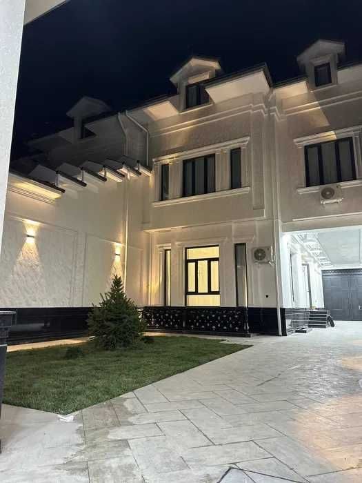 7-room house, 650 m², Tashkent, Mirabad District, for rent