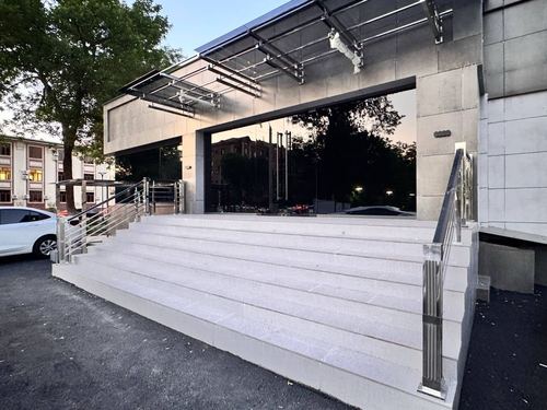 Коммерческое помещение в Центре 913 м2
