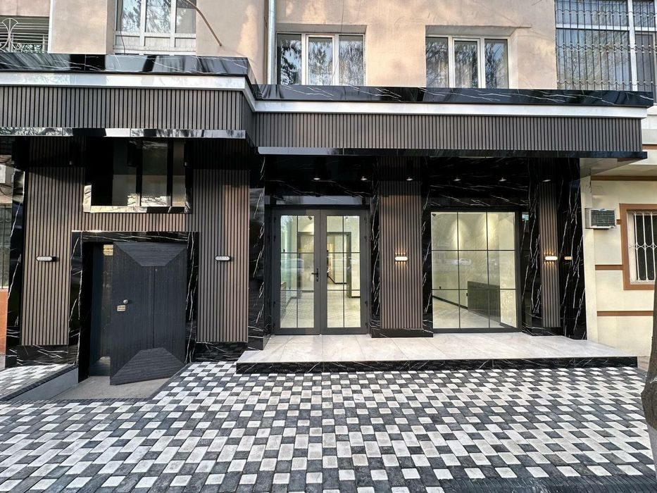 Продаётся помещение 87 м² с арендатором у Brasserie, 1 линия