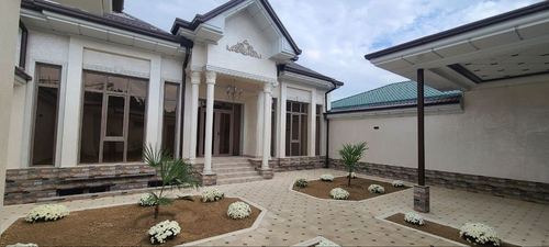 5-room cottage, 300 m²