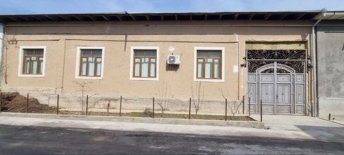 9-room house, 600 m²