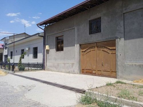 8-room house, 600 m²