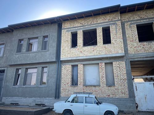 8-room house, 400 m²