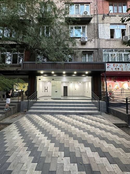 Офис 76 м² с паркингом — Айбек