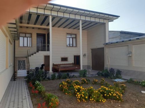 7-room house, 4 m²