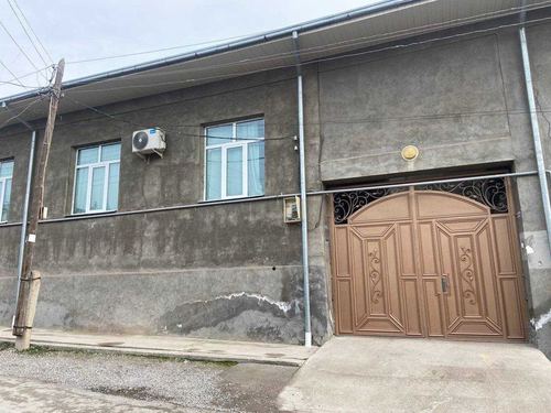 9-room house, 8.5 m²