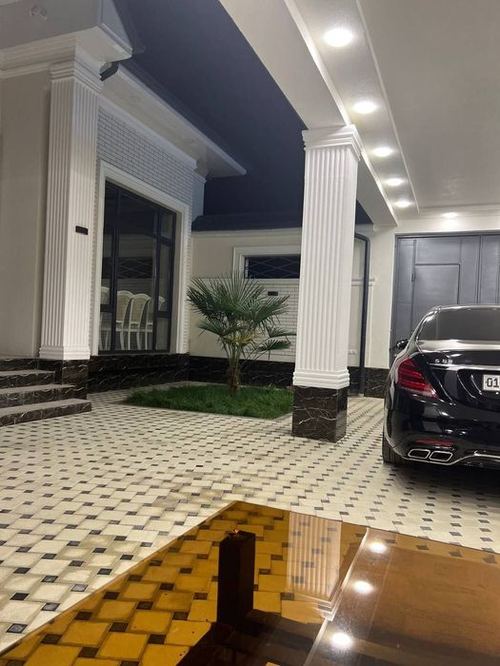 5-room house, 3 m²