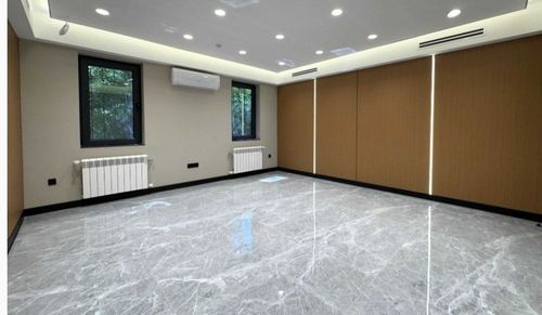 Центр, ул. Афрасияб, 220 кв.м