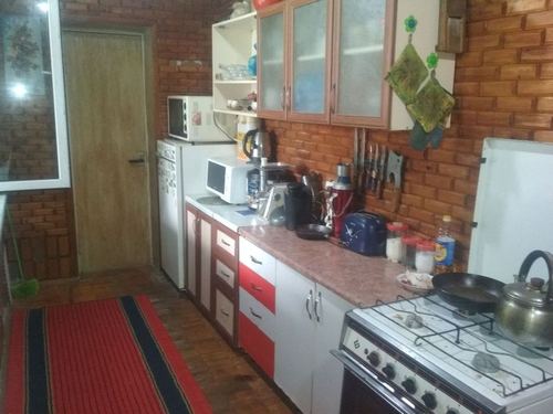 4-room house, 8000 m²
