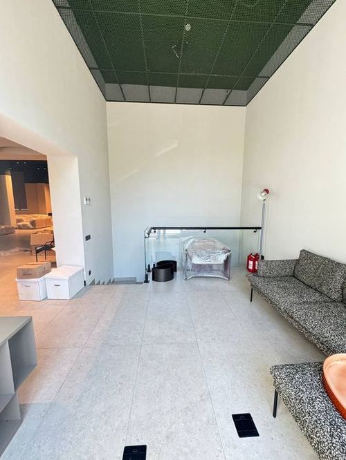 Сдается нежилое помещение, ориентир: ул. Нукусская NRG Oybek, 480м²