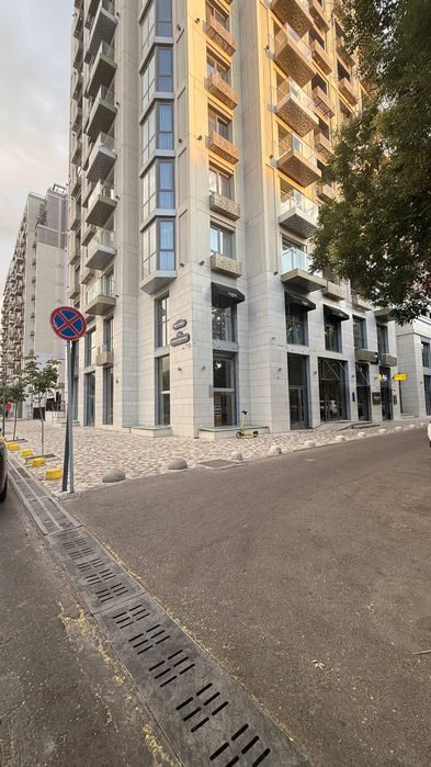 Сдается нежилое помещение, ориентир: ул. Нукус NRG Ойбек, 424м²