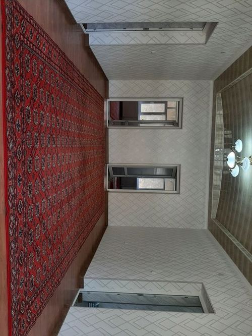 5-room house, 700 m²