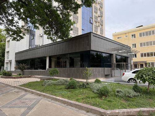Мирабад | ул.Нукус - Сдается в аренду помещение вдоль дороги 910м2