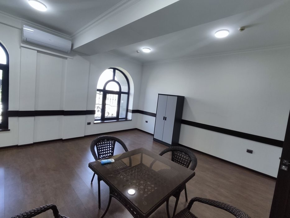 Арендана 7 этаже 30м² на Ц1 в бизнес центре.