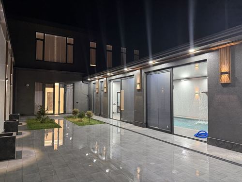 5-комнатный дом, 400 м²