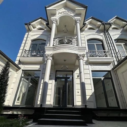 8-комнатный коттедж, 312 м²