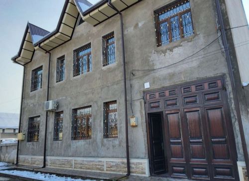5-room house, 350 m²