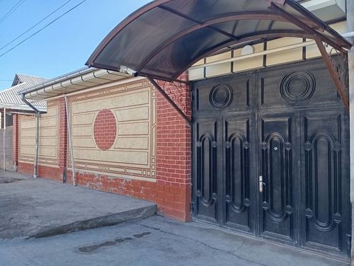 6-xonali uy, 107 m²