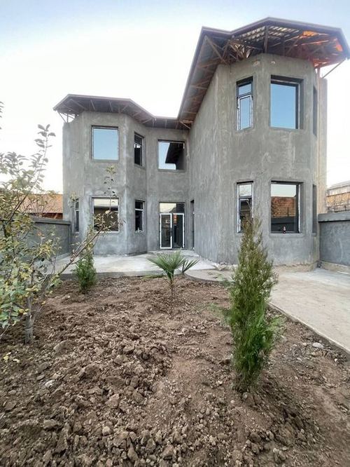 7-xonali uy, 200 m²