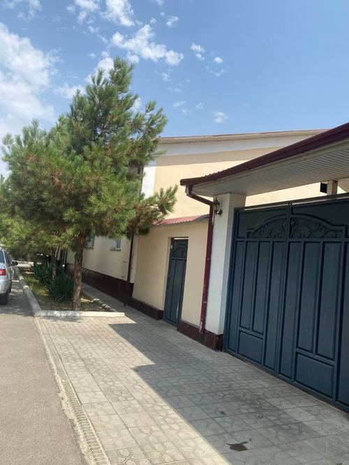 4-xonali uy, 600 m²