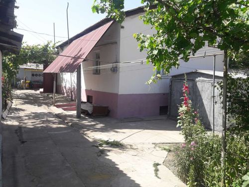 5-xonali uy, 685 m²