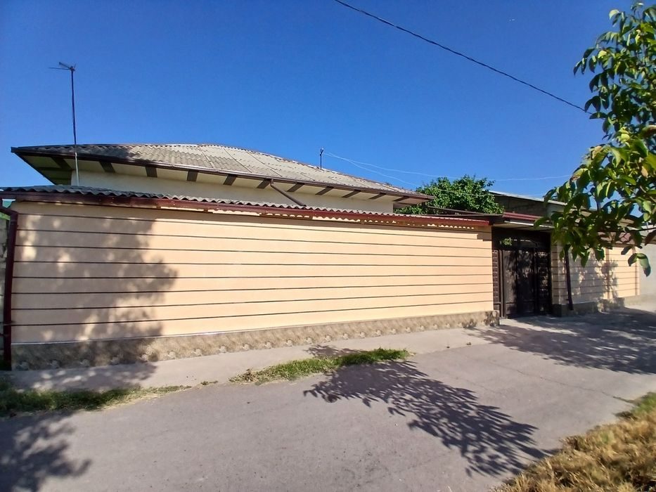 4-room house, 4 m², Tashkent, Bektemir District, for sale