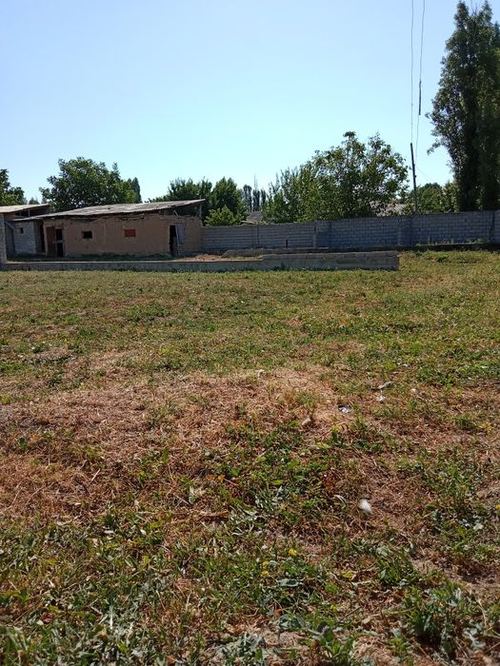 Участок сотилади 8 соток