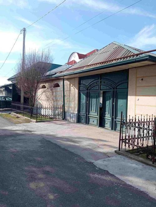 4-xonali uy, 800 m²