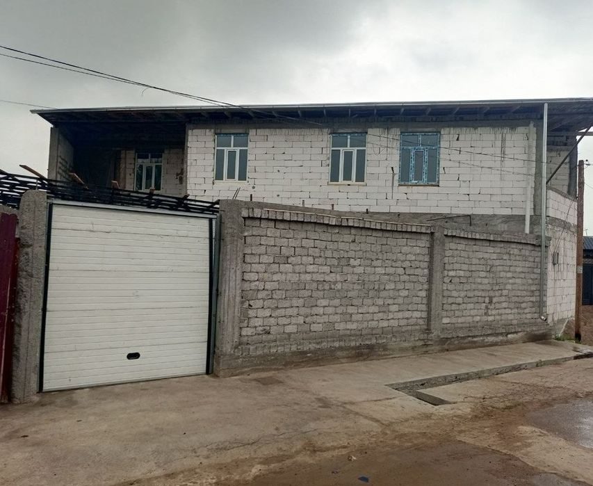 8-room cottage, 300 m², Tashkent, Bektemir District, for sale