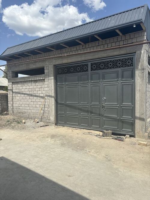 4-xonali uy, 300 m²