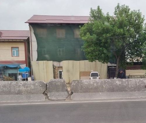 Yangi Tashkent tuman 3 etaj uy