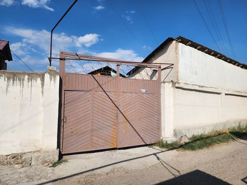 2-room house, 260 m²