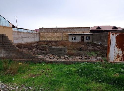 Барданкул-На продаже участок под строителство дома. Очиқ ер майдони со