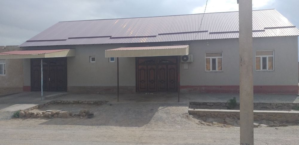 6-room house, 300 m², Акмангит, for sale