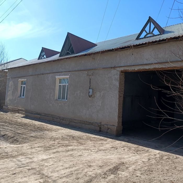 5-xonali uy, 600 m², Акмангит, sotuvga
